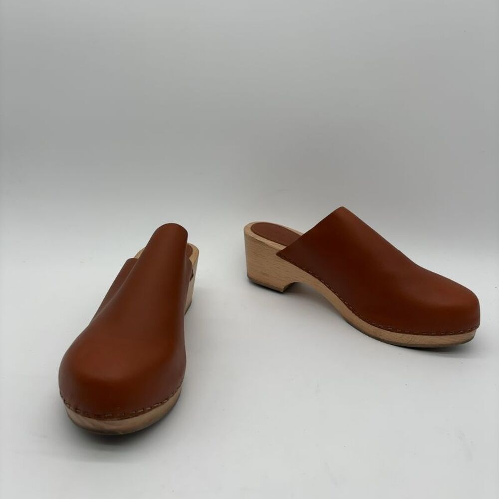 Doen Cognac Leather Slip-On Clogs